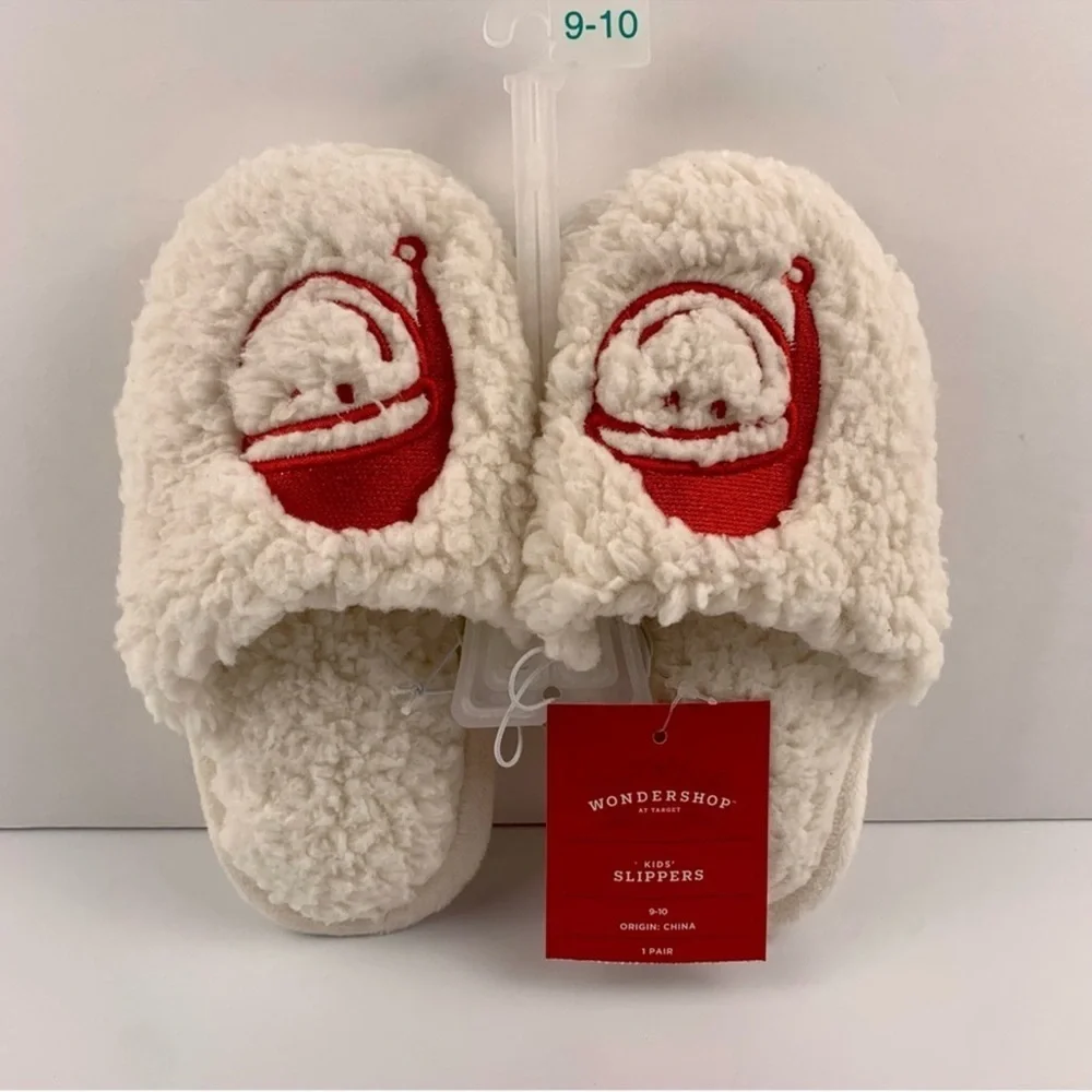 NWT Wondershop Kid’s Santa Smiley Scuff Slippers Size 9-10 Off White